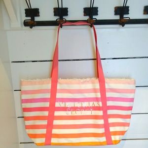 Victoria's Secret large tote!🥰🏖🏝